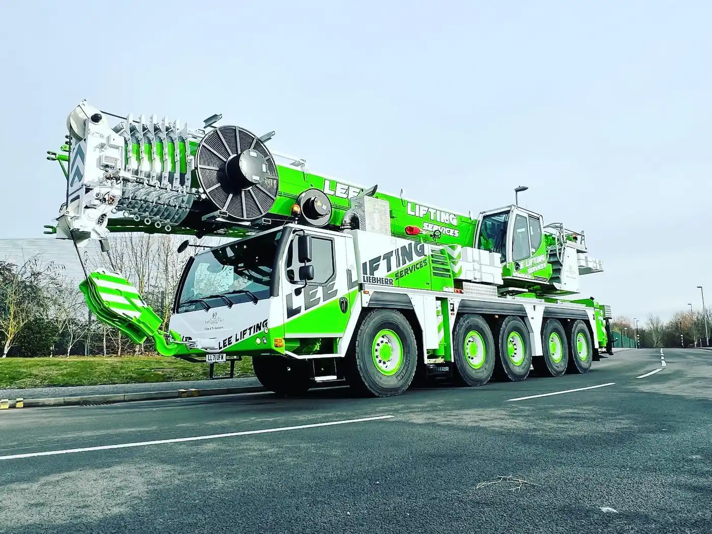 Lee Lifting Services